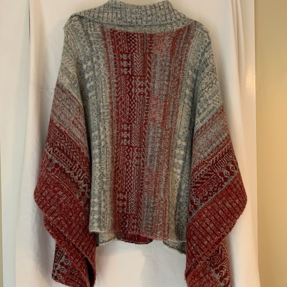 Free People 'Willow' poncho style sweater - Picture 7 of 9